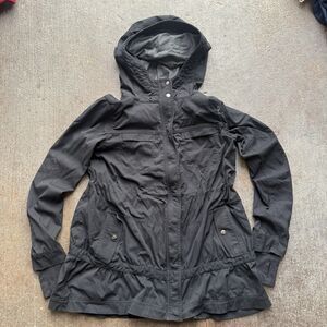 Lululemon women's gray apres practice anorak jacket in size Small